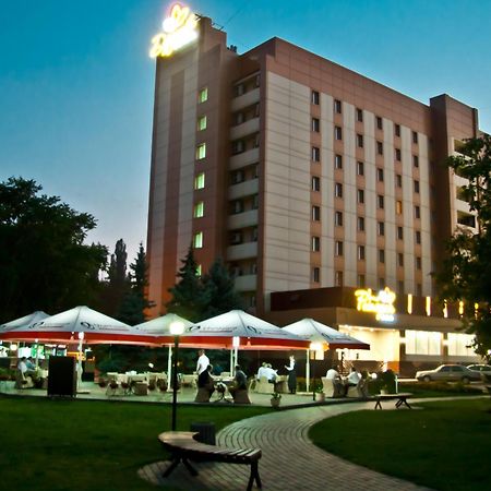 Druzhba Hotel Krzywy Róg Zewnętrze zdjęcie