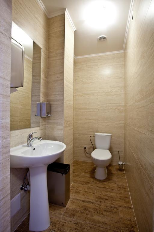 Druzhba Hotel Krzywy Róg Zewnętrze zdjęcie